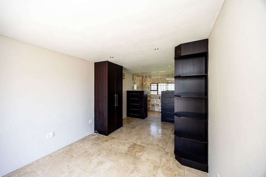 4 Bedroom Property for Sale in Beacon Bay Eastern Cape